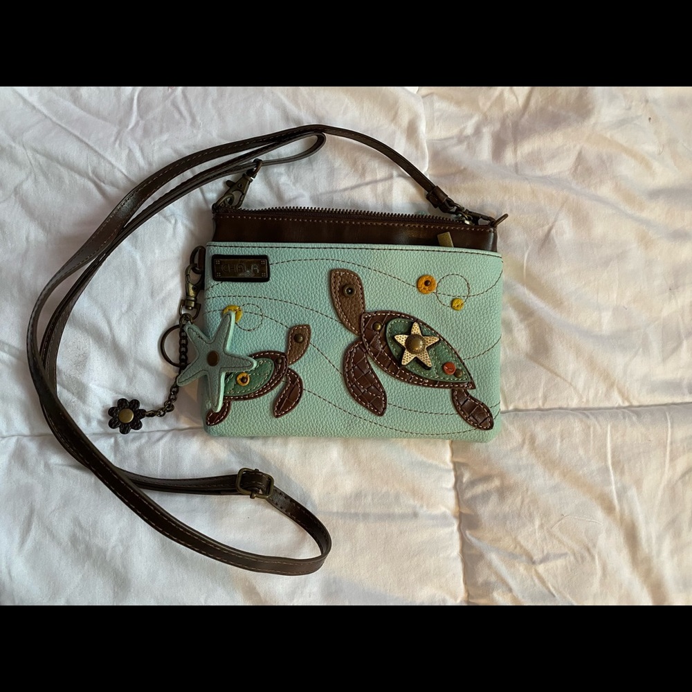 Chala Crossbody Turtles